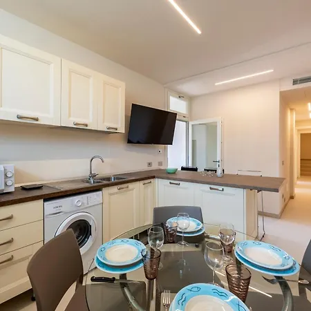 شقة Relais Le Torri In Verici كاسارزا ليغير