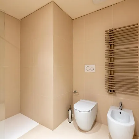 Relais Le Torri In Verici * كاسارزا ليغير