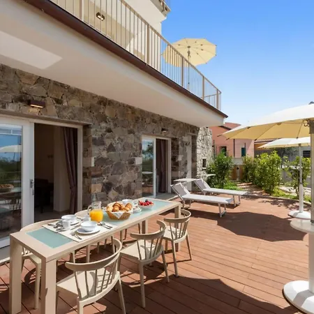 Relais Le Torri In Verici