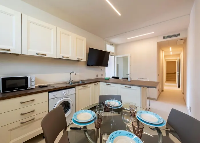 Apartment Relais Le Torri In Verici Casarza Ligure